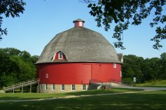Kewanee_Illinois_-_Ryan_Round_Barn_at_Johnson_Sauk_Trail_State_Recreation_Area-1