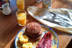 egg-cups-with-local-vegetables